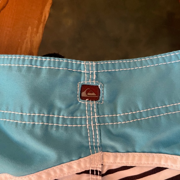Vintage Quiksilver Striped Board Shorts - Picture 4 of 4